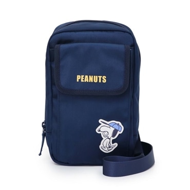 ペットパラダイス スヌーピー お散歩 犬散歩バッグ ショルダー お散歩バッグ ( スヌーピーファインプレー サコッシュ ポーチ ペットパラダイス国内直営店72店舗展開2025/10/1時点)