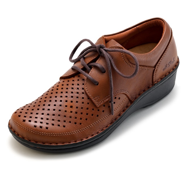 No.10811 パンチングレースアップシューズ